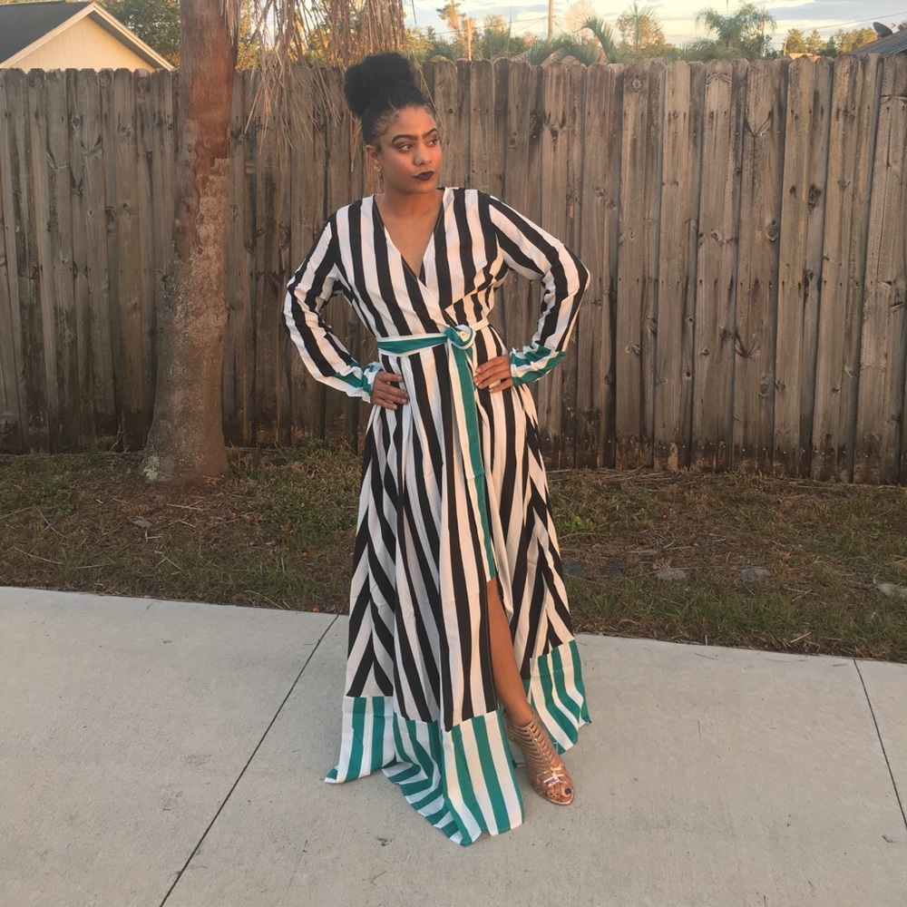 Striped Maxi Dress❤️